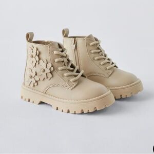 ZARA Girls Floral Boot in Tan